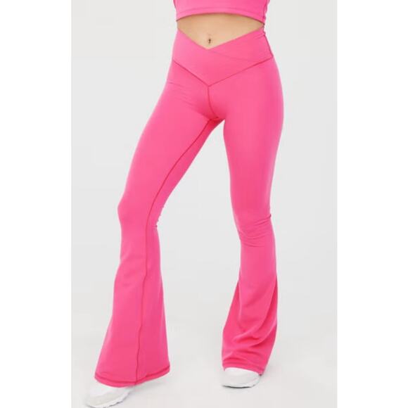 Aerie Pants - AERIE OFFLINE Pink Real Me High Waisted Crossover Flare Leggings Size Large